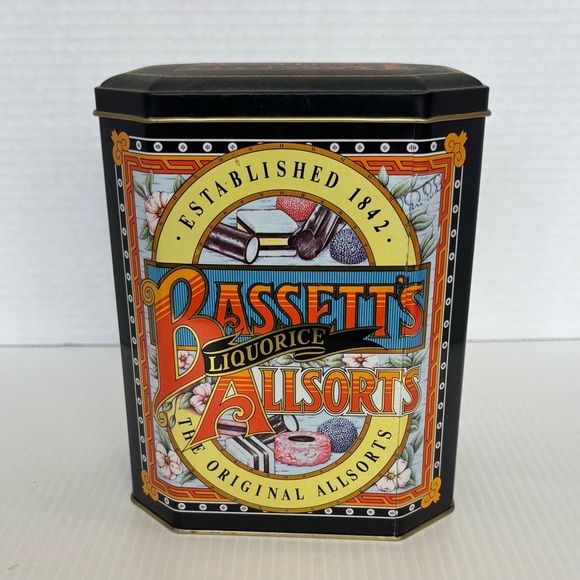 Bassett's Allsorts Liquorice Tin Container w/Lid England 26oz - Picture 3 of 10
